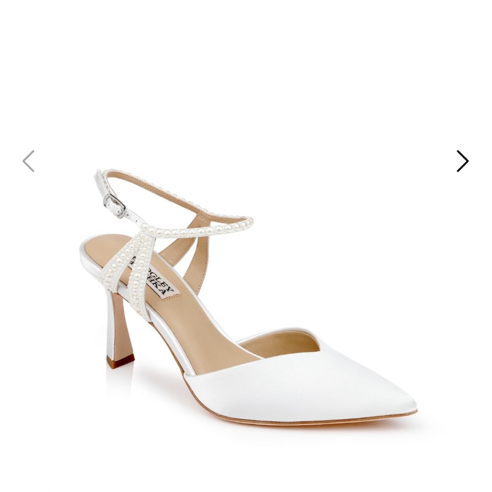 Badgley Mischka Pearl White Heels with Ankle Strap. Destinee Pointed Toe.